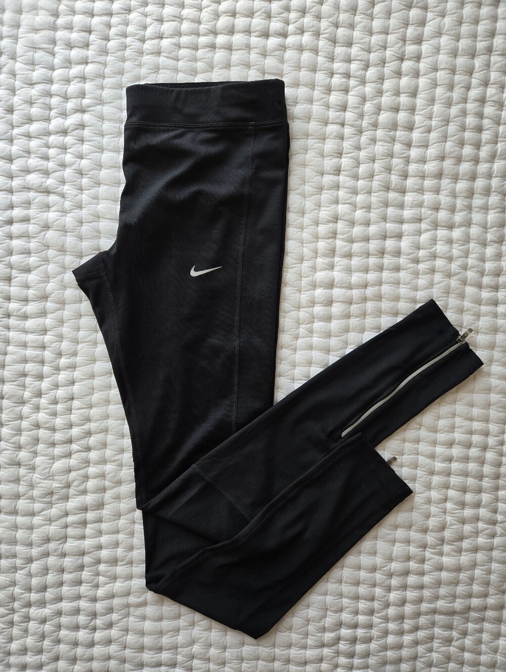 Nike Womens Black Running Leggings with Ankle Zips Size Medium